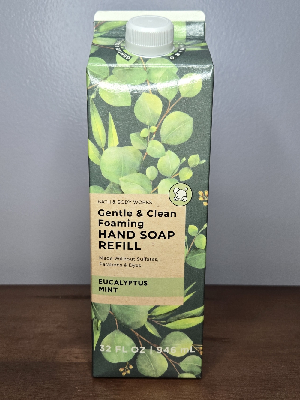 Eucalyptus Mint Gentle And Clean Bath & Body Works Foaming Hand Soap Refill 32oz